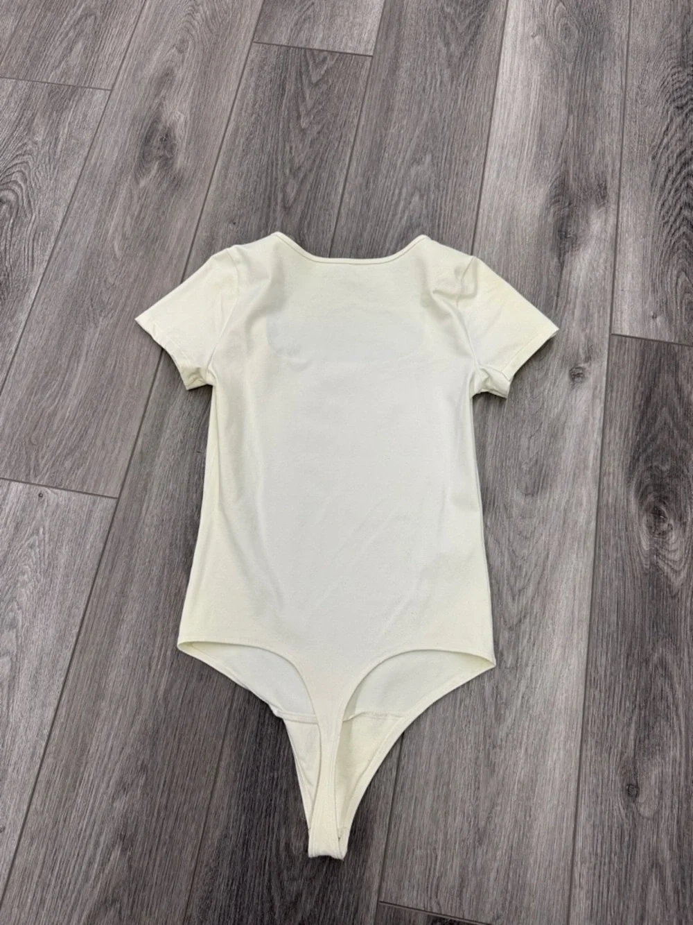 Abercrombie & Fitch Cream Scoop Neck Short Sleeve Bodysuit - Picture 4 of 4